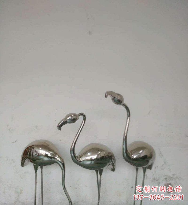 湖北不锈钢火烈鸟雕塑把自然之美带入公园