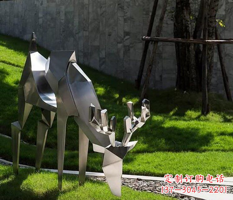 湖北不锈钢几何动物雕塑——点缀鹿公园美景
