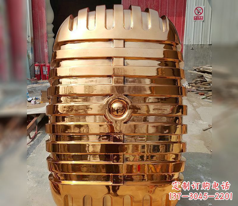 湖北精美不锈钢话筒雕塑