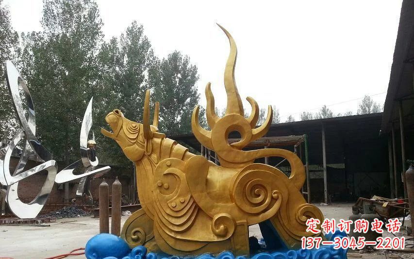 湖北不锈钢金牛卧波雕塑——传承文化的艺术瑰宝