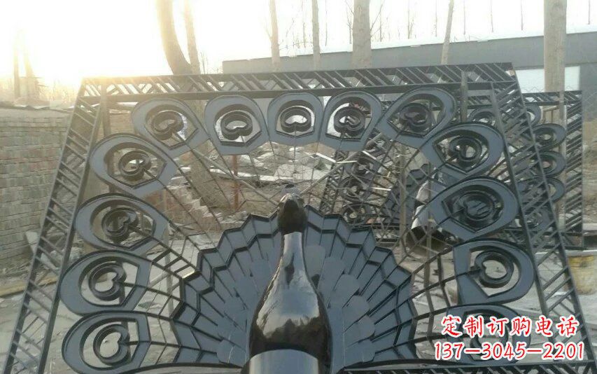 湖北不锈钢孔雀开屏景观雕塑