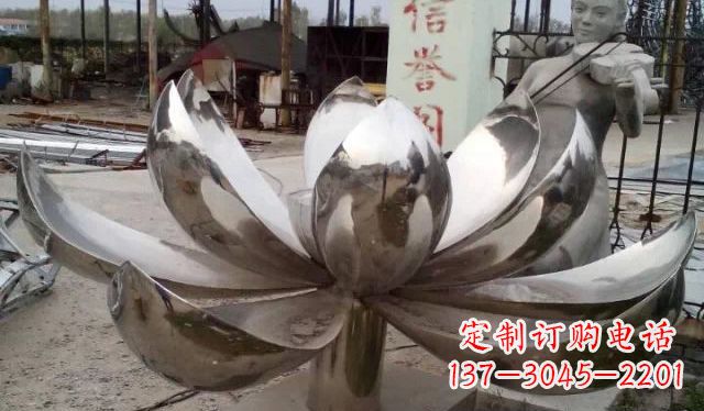 湖北不锈钢莲花雕塑精美绝伦