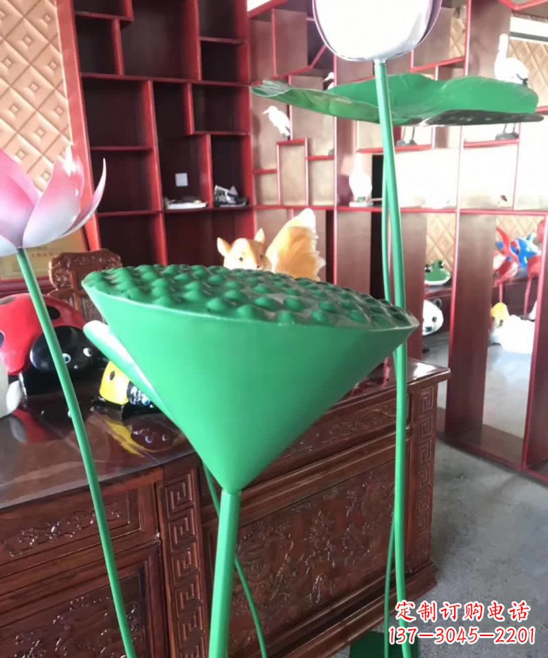 湖北不锈钢莲藕雕塑引领现代景观艺术