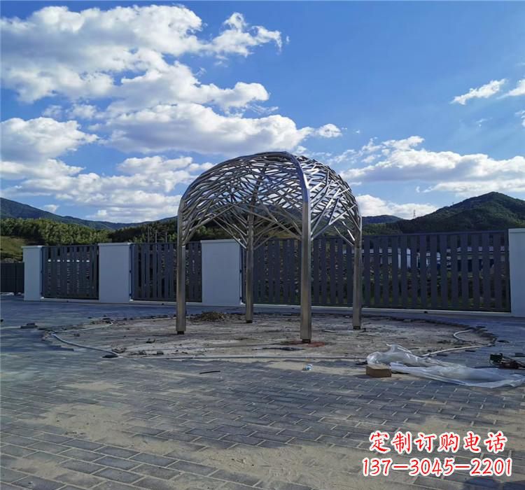 湖北不锈钢凉亭雕塑美丽的艺术之作