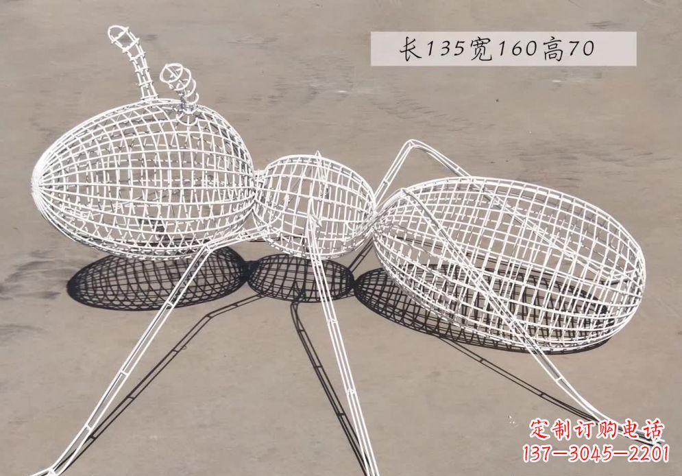 湖北不锈钢镂空蚂蚁雕塑艺术精美的象征
