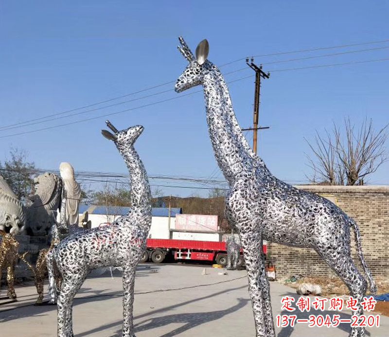 湖北不锈钢镂空长颈鹿雕塑