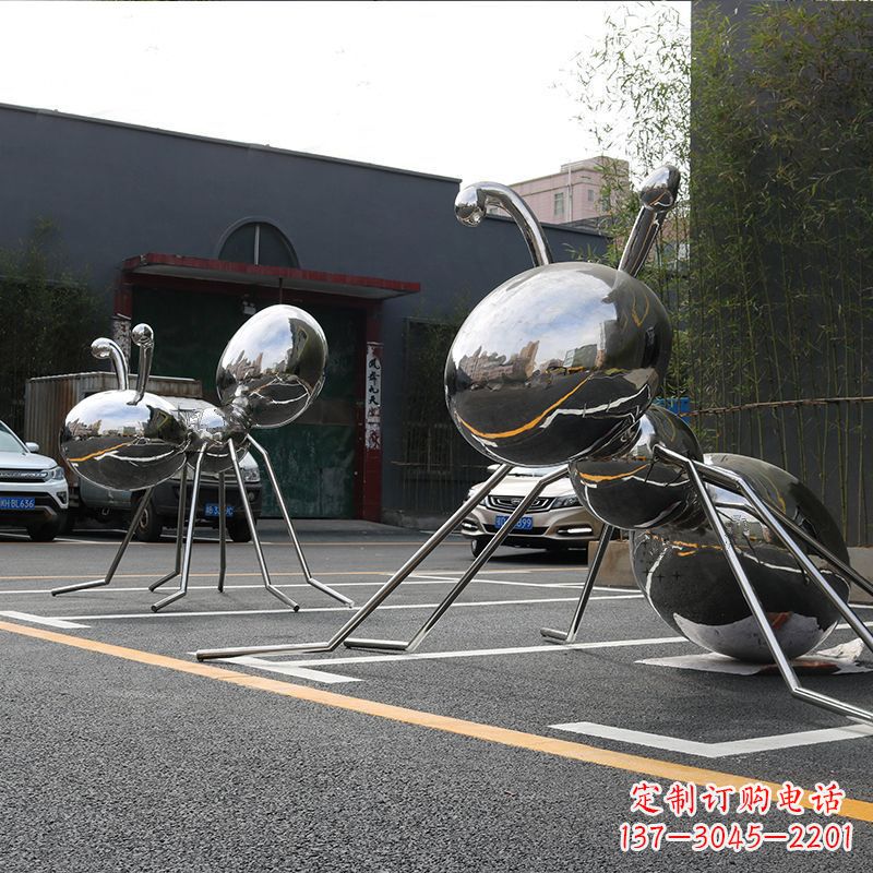 湖北蚂蚁雕塑给城市街道带来活力