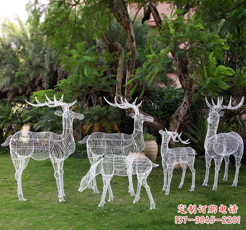 湖北不锈钢梅花鹿雕塑美丽的象征