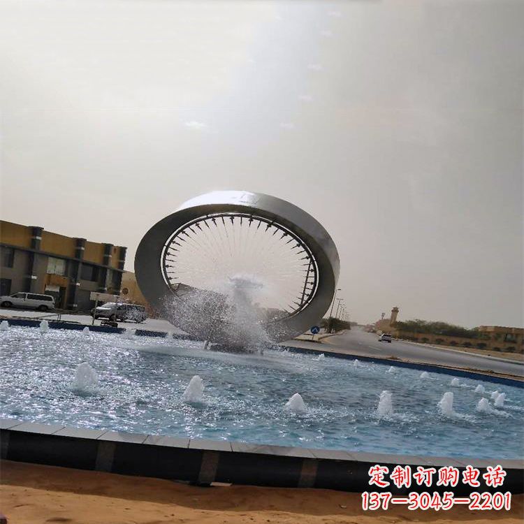 湖北精美不锈钢喷泉雕塑,增添环形绿景魅力