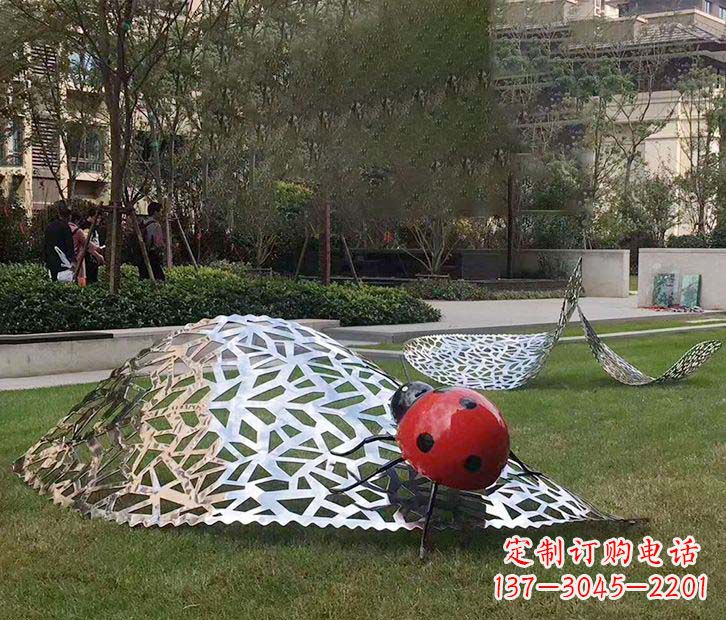 湖北不锈钢瓢虫雕塑令人惊叹的艺术之美
