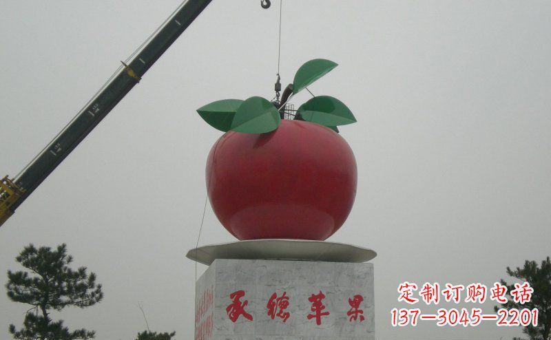 湖北精致不锈钢苹果雕塑