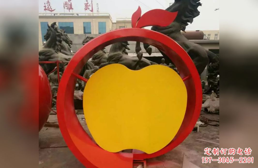 湖北不锈钢苹果雕塑——见证爱与和平