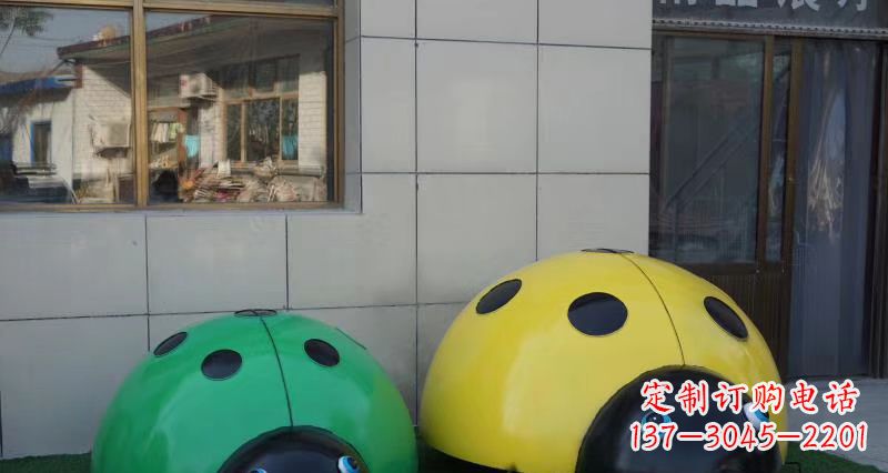 湖北不锈钢瓢虫雕塑精致而富有艺术感