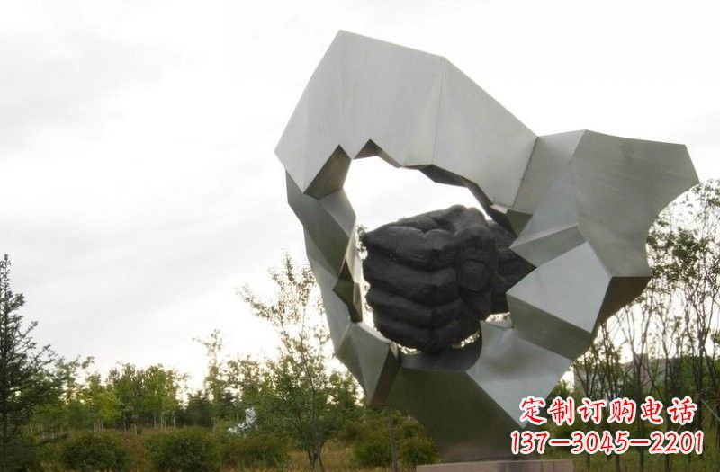 湖北不锈钢拳头雕塑雕刻象征勇气和力量