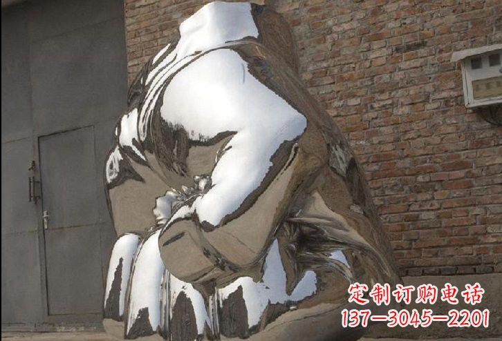 湖北不锈钢拳头雕塑给人以力量的象征