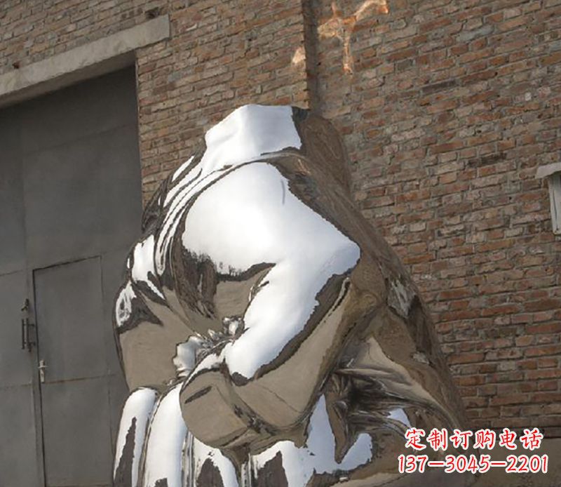 湖北不锈钢拳头雕塑