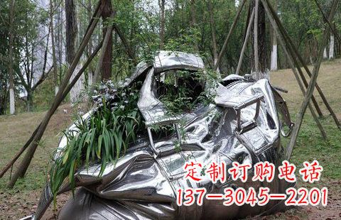 湖北不锈钢手提包雕塑——精美的艺术形式
