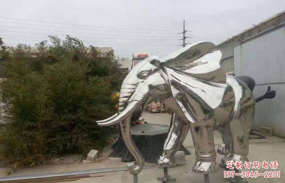 湖北大象雕塑为售楼部装饰点缀