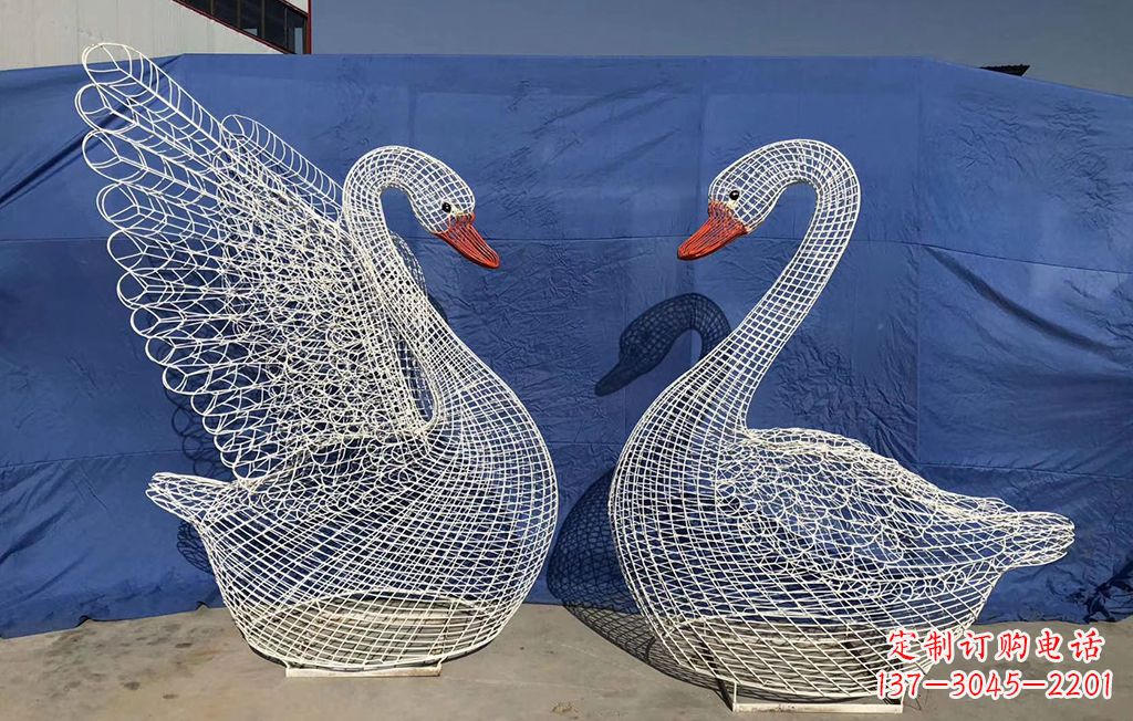湖北不锈钢网格天鹅雕塑公园园林的精美装饰