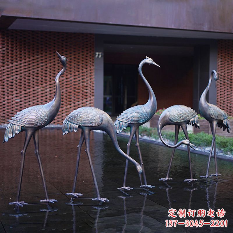 湖北不锈钢仙鹤飞翔雕塑