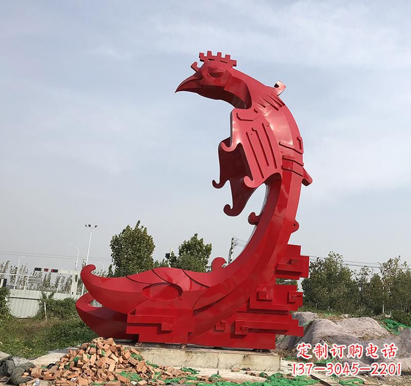 湖北凤凰展翅飞翔——不锈钢现代广场的雕塑之美