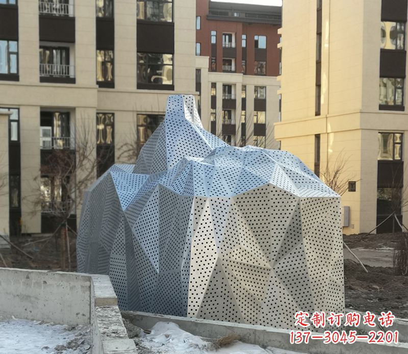 湖北不锈钢小区假山雕塑雕塑点缀小区美景