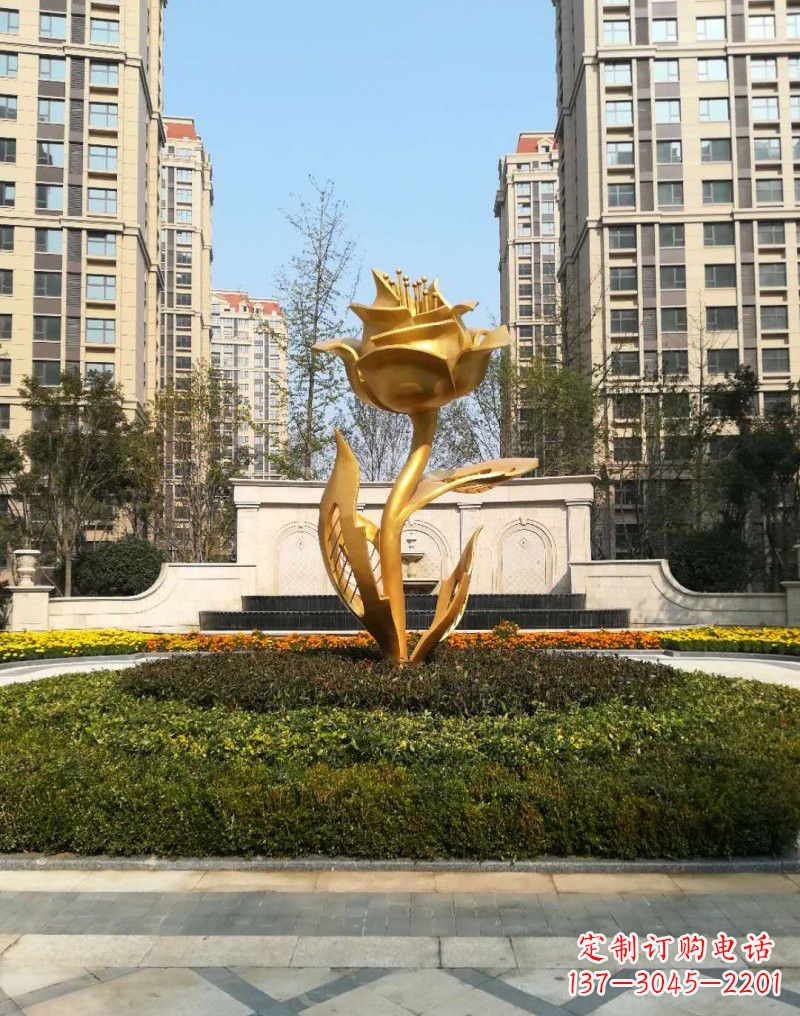 湖北不锈钢小区玫瑰花雕塑浓郁情感的视觉体验