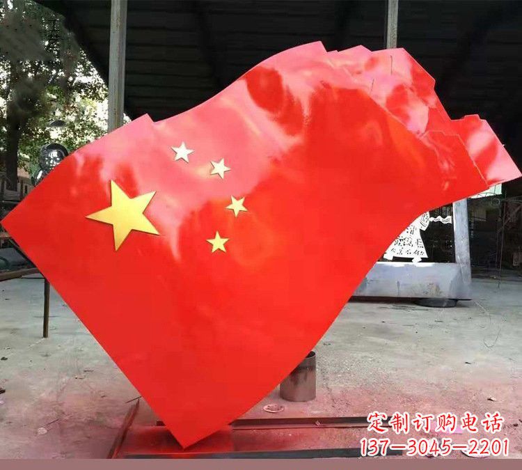 湖北不锈钢校园五星红旗雕塑——传承红色基因,缅怀烈士