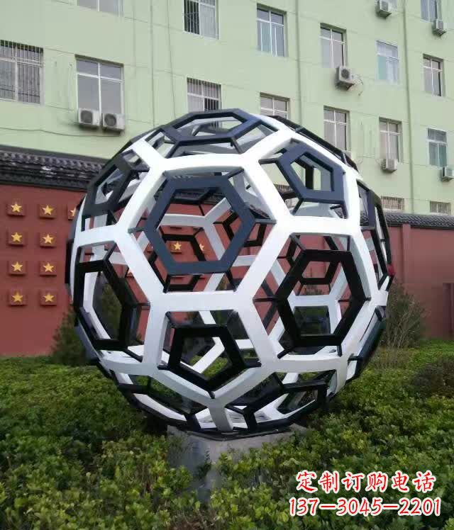 湖北不锈钢足球雕塑缔造校园新风貌