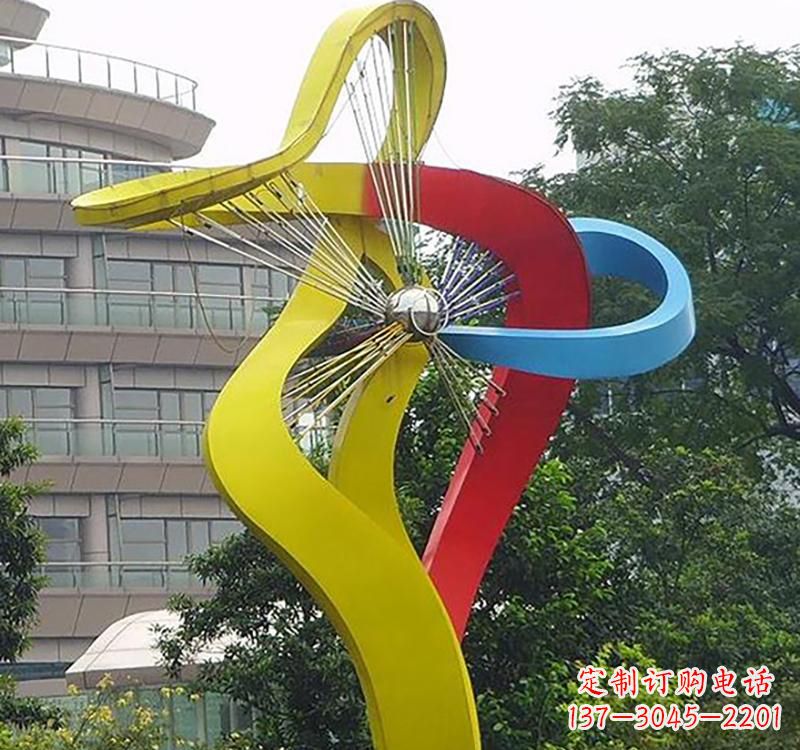 湖北不锈钢风车雕塑——烤漆之美