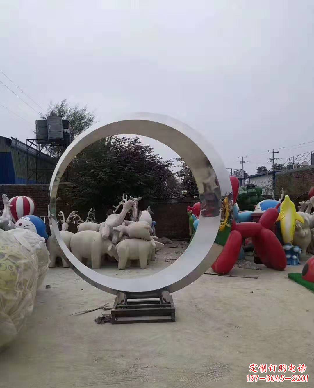 湖北不锈钢圆环雕塑,点缀环境美景