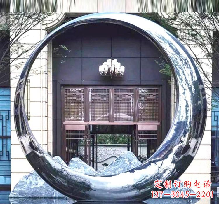 湖北精美的不锈钢圆环雕塑
