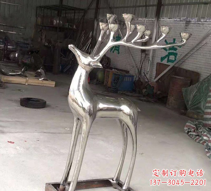 湖北精美梅花鹿雕塑——点亮不锈钢烛台