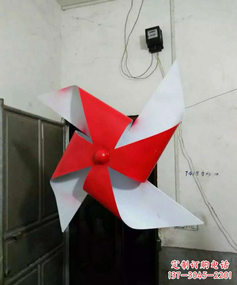 湖北彩色不锈钢风车雕塑色彩缤纷的艺术瑰宝