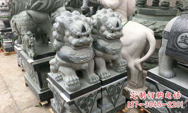 湖北瑞士狮子门口雕塑