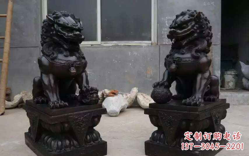 湖北踩球镇宅狮子铜雕1