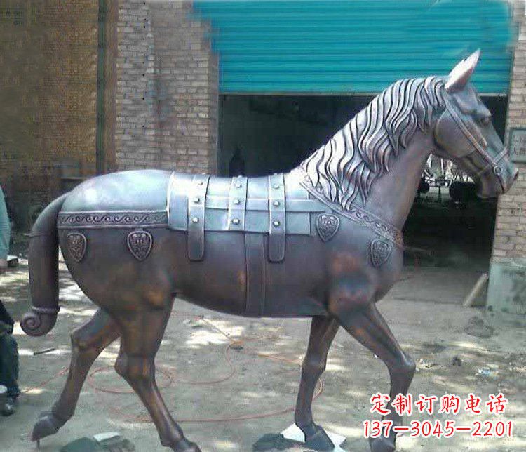 湖北马铜雕塑传递草原动物的非凡魅力