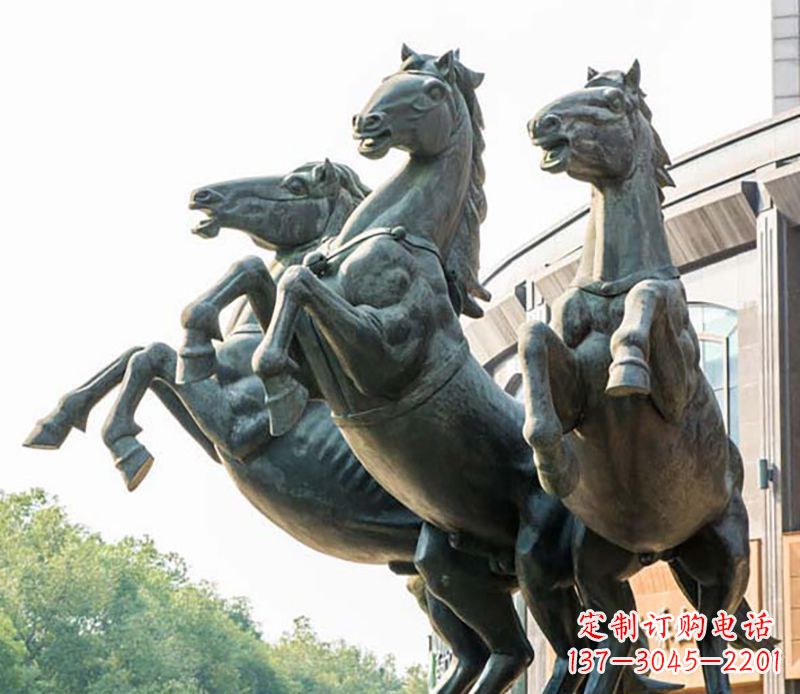 湖北马雕塑集传统文化与现代装置艺术于一身