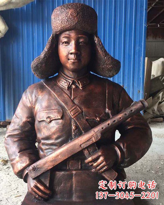 湖北雷锋雕塑象征着无私奉献的力量