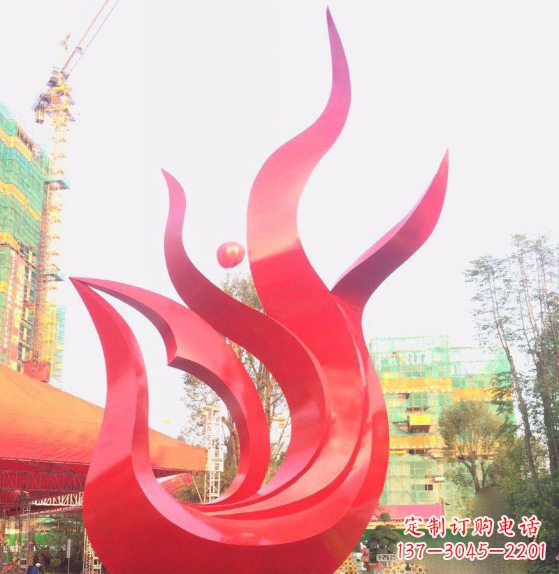 湖北凤凰雕塑一座传承着历史文化的艺术品