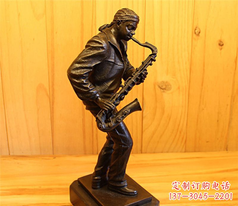 湖北萨克斯雕塑娱乐场所的精灵