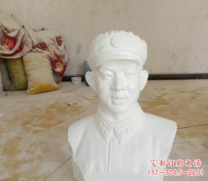 湖北中领雕塑精美雷锋雕塑