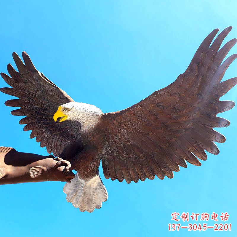 湖北精致仿真老鹰玻璃钢雕塑