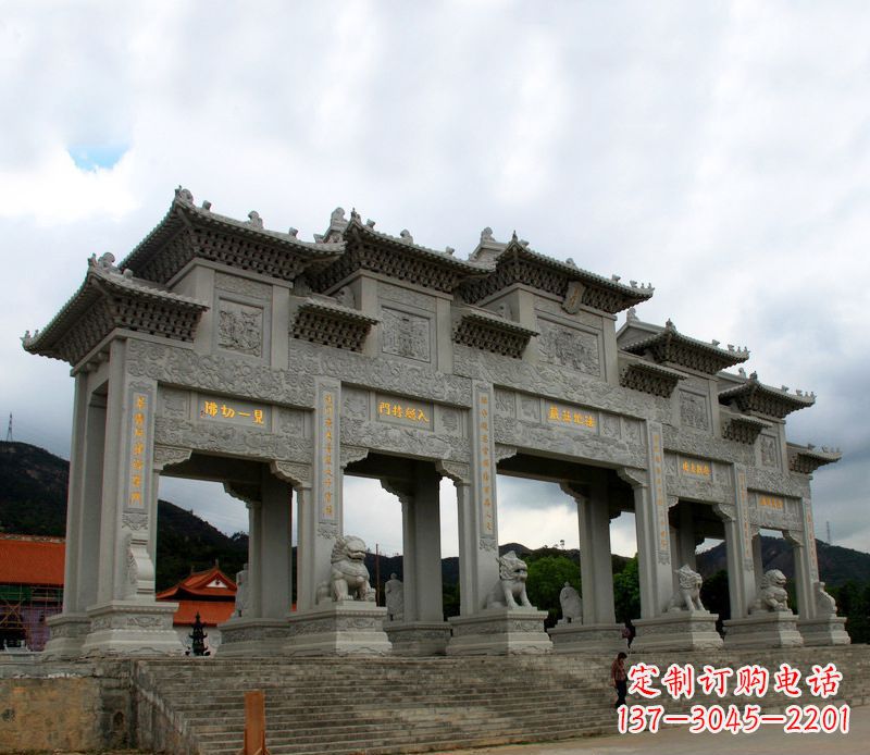 湖北具有传统文化特色的大型五门石雕牌楼雕塑
