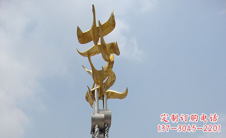 湖北大雁不锈钢雕塑—梦想之羽