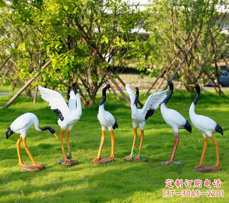 湖北丹顶鹤抽象雕塑
