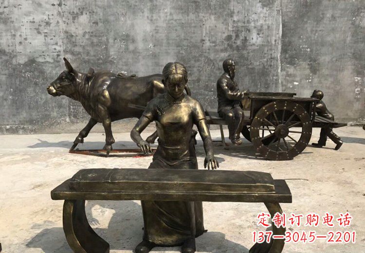 湖北精美绝伦的古筝铜雕