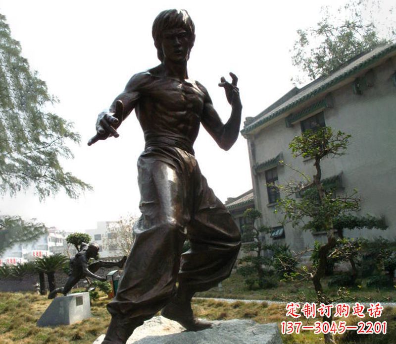 湖北传奇人物李小龙铜雕