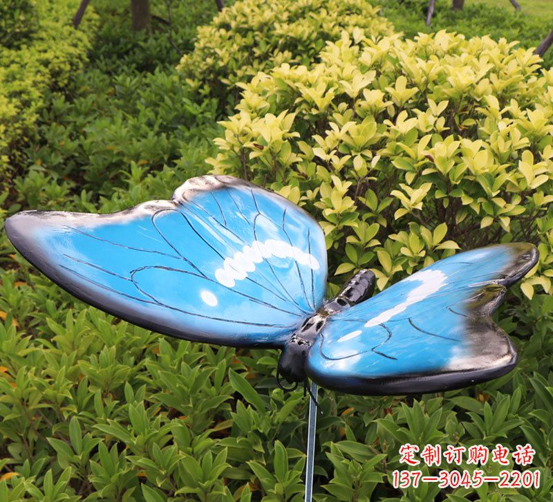湖北自然美妙的蝴蝶雕塑
