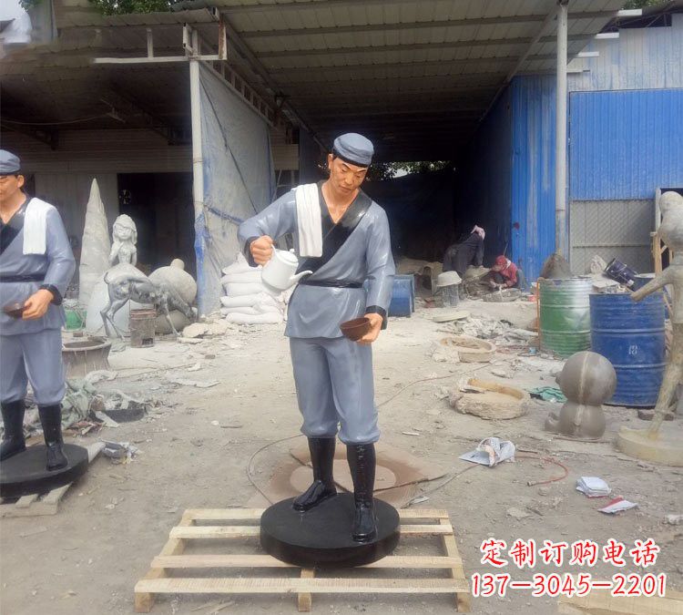 湖北饭店门口玻璃钢仿真店小二雕塑